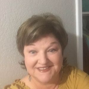 Meet your Posher, Lesa